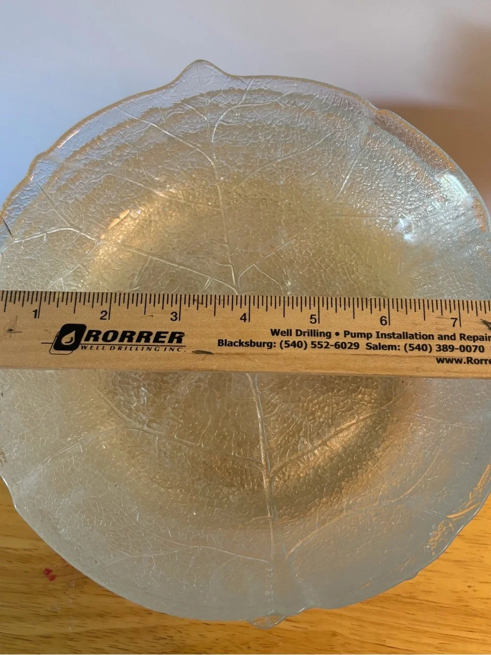 Vintage Arcoroc France “Aspen” Leaf-Pattern Clear Glass Salad Plate 7.5 inches